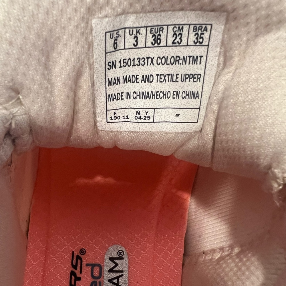 Skechers Women's Beige & Coral Skech-Air Walking Sneakers ‘Machine Washable’ NWT - Picture 12 of 16